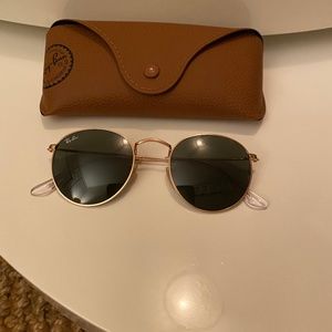Ray Ban Round Metal Sunglasses